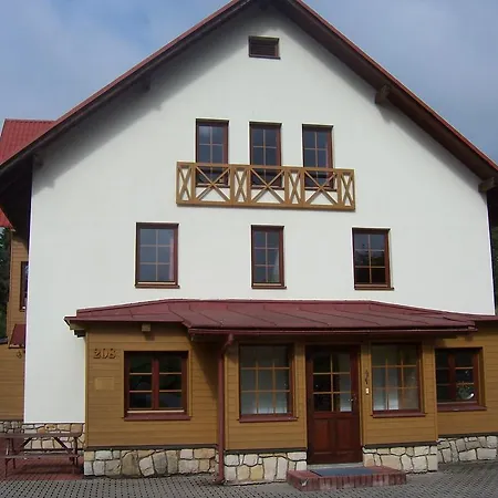 Konukevi Cerny Petr Strážné