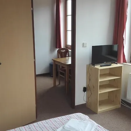 Cerny Petr Konukevi Strážné